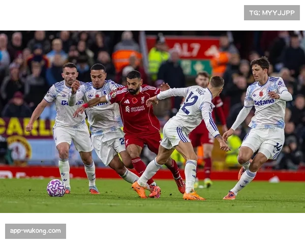 阿斯顿维拉vs利物浦半场战罢，双方1-1进入更衣室